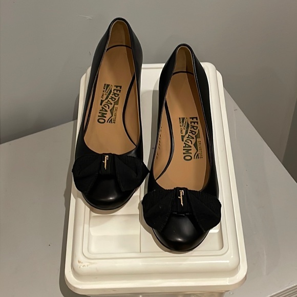 Salvatore Ferragamo Shoes - Salvatore Ferragamo Mary Janes - Size 5.5